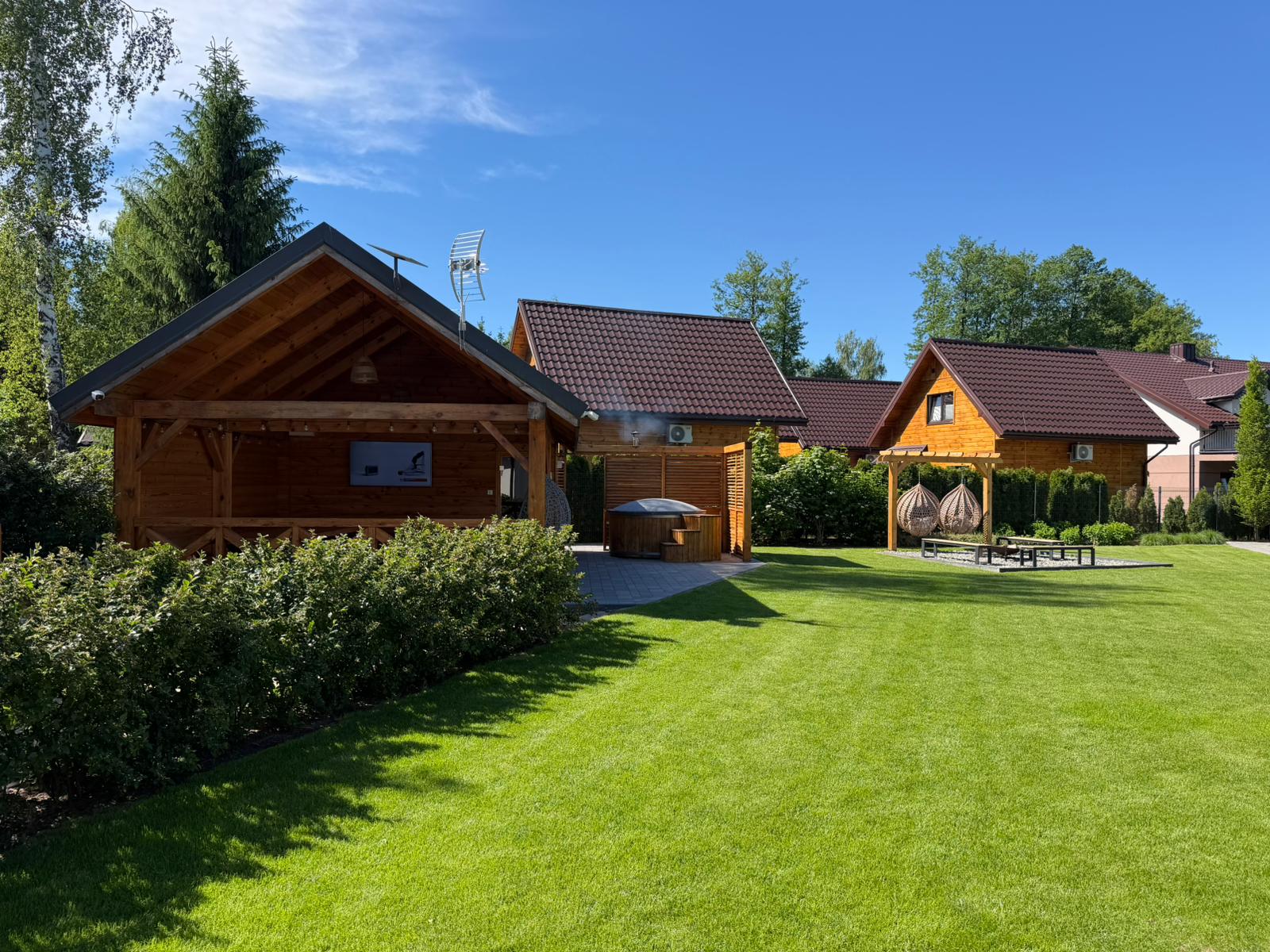 Apartament 10-osobowy — ogród i otoczenie